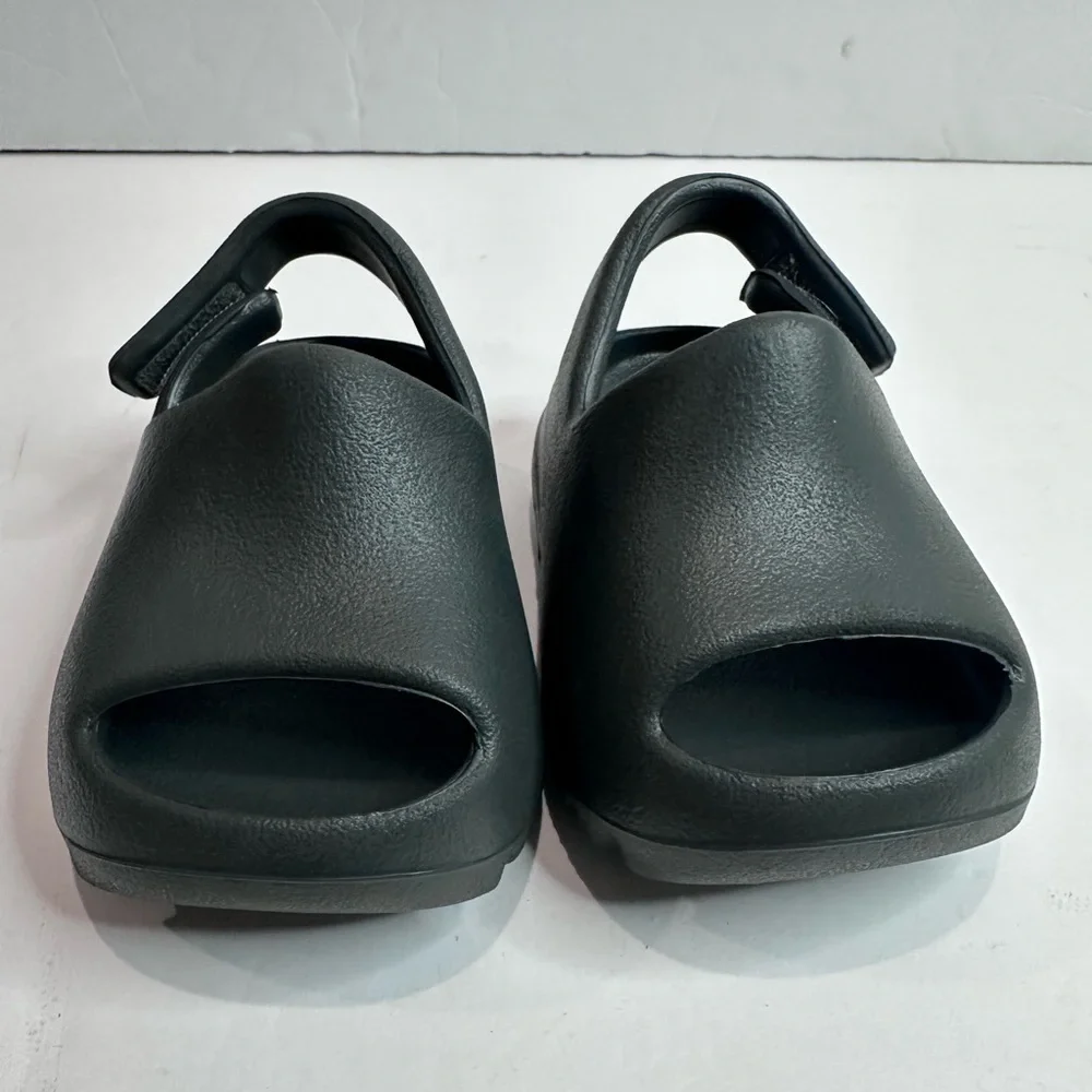 Adidas Yeezy Black Sandals with Slingback Strap and Chunky Sole